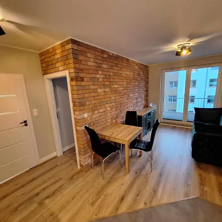 Apartament Przy Bloniach Janowskich W Rumii Na Granicy Z Gdynia
