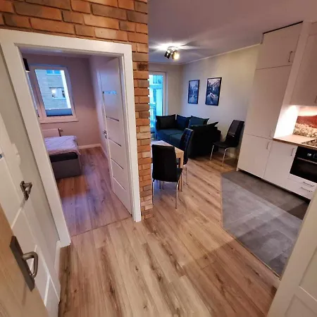 Apartament Przy Bloniach Janowskich W Rumii Na Granicy Z Gdynia Rumia