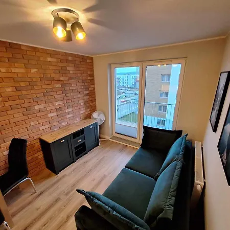 Apartament Przy Bloniach Janowskich W Rumii Na Granicy Z Gdynia *